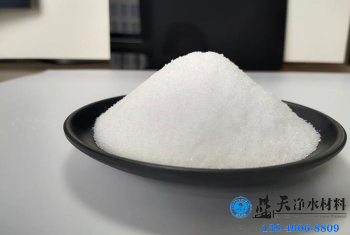 陽(yáng)離子聚丙烯酰胺具有高聚合物電解質(zhì)的特點(diǎn).jpg 陽(yáng)離子聚丙烯酰胺具有高聚合物電解質(zhì)的特點(diǎn).jpg